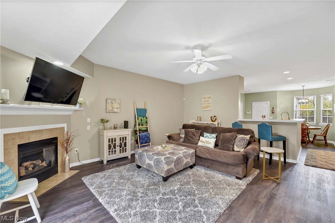 Emerald Point - Residential