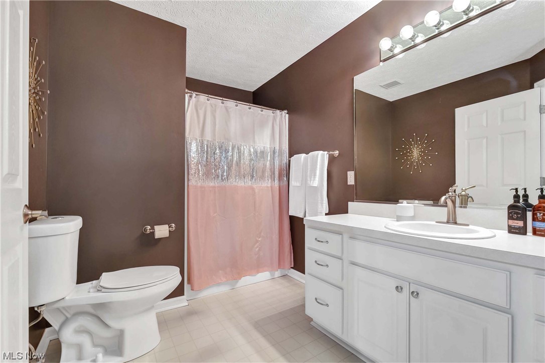 Emerald Point - Residential