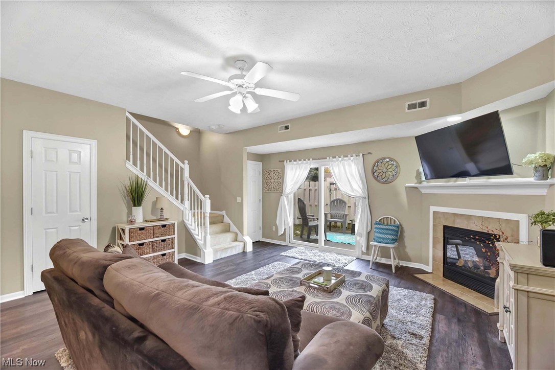 Emerald Point - Residential