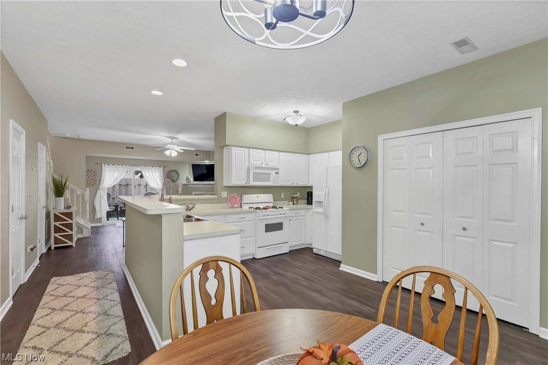 Emerald Point - Residential