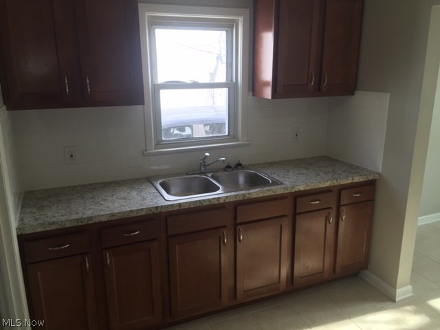 Sam H Miller 04 - Residential Lease