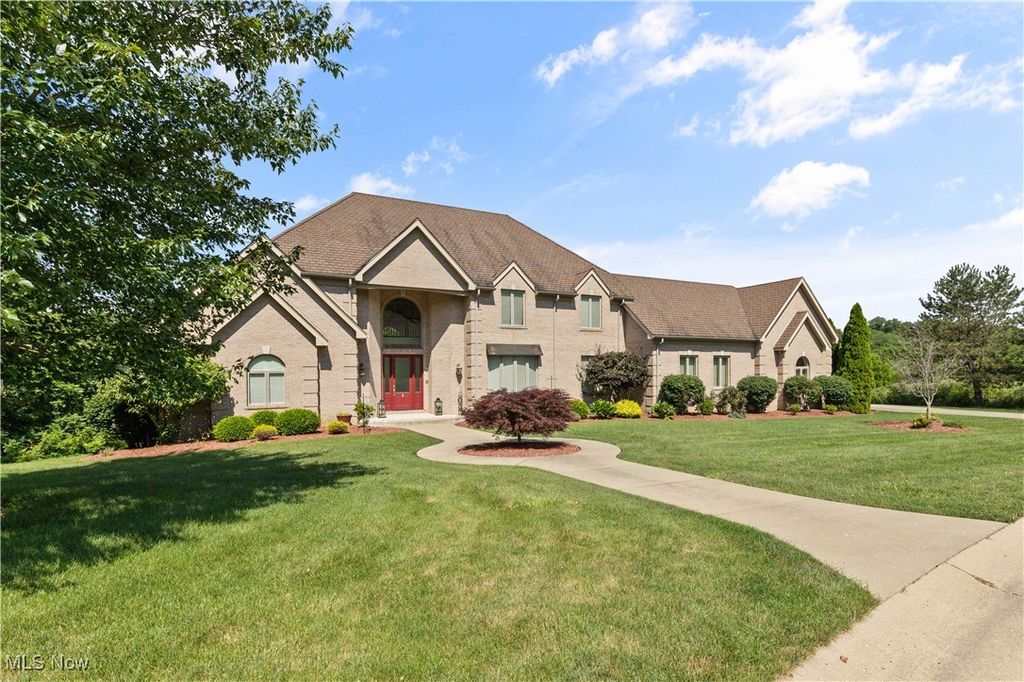 Photo of 112 Caraplace, Wintersville, OH 43953 (MLS # 5169540)