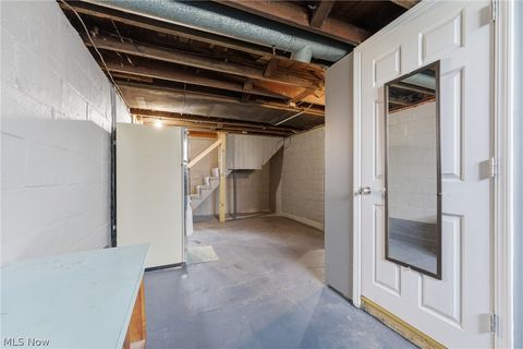 Tiny photo for 864 W College Road, Alliance, OH 44601 (MLS # 5187303)