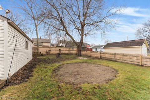 Tiny photo for 864 W College Road, Alliance, OH 44601 (MLS # 5187303)