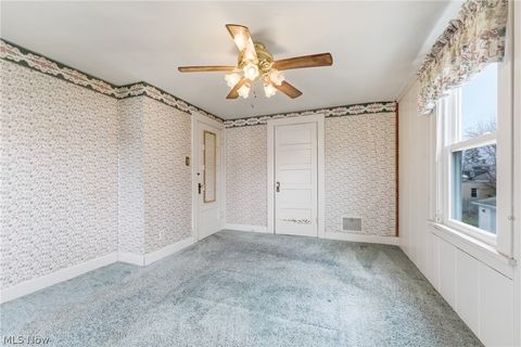 Tiny photo for 864 W College Road, Alliance, OH 44601 (MLS # 5187303)