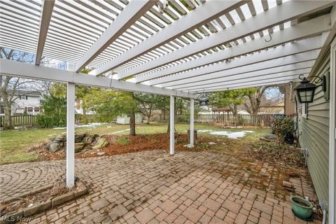 Tiny photo for 19044 Quail Hollow Drive, Strongsville, OH 44136 (MLS # 5185911)