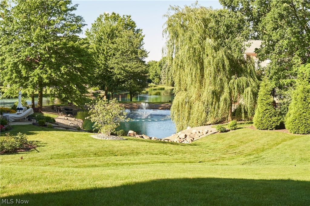 Photo of 545 Sawgrass Drive, Fairlawn, OH 44333 (MLS # 5219597)