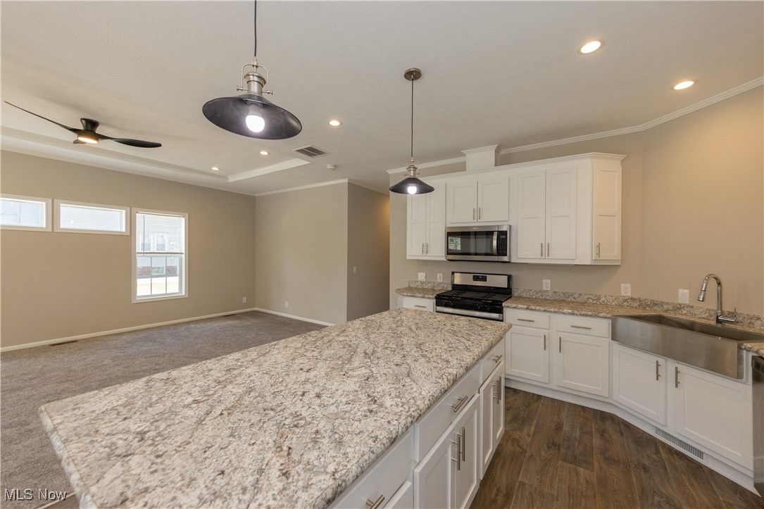 Cleveland, Ohio 44110, United States, 3 Bedrooms Bedrooms, ,2 BathroomsBathrooms,Residential,Active,199673