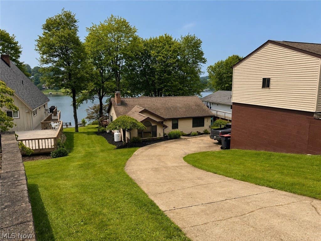 Photo of 47751 Tomahawk Drive, Negley, OH 44441 (MLS # 5222904)