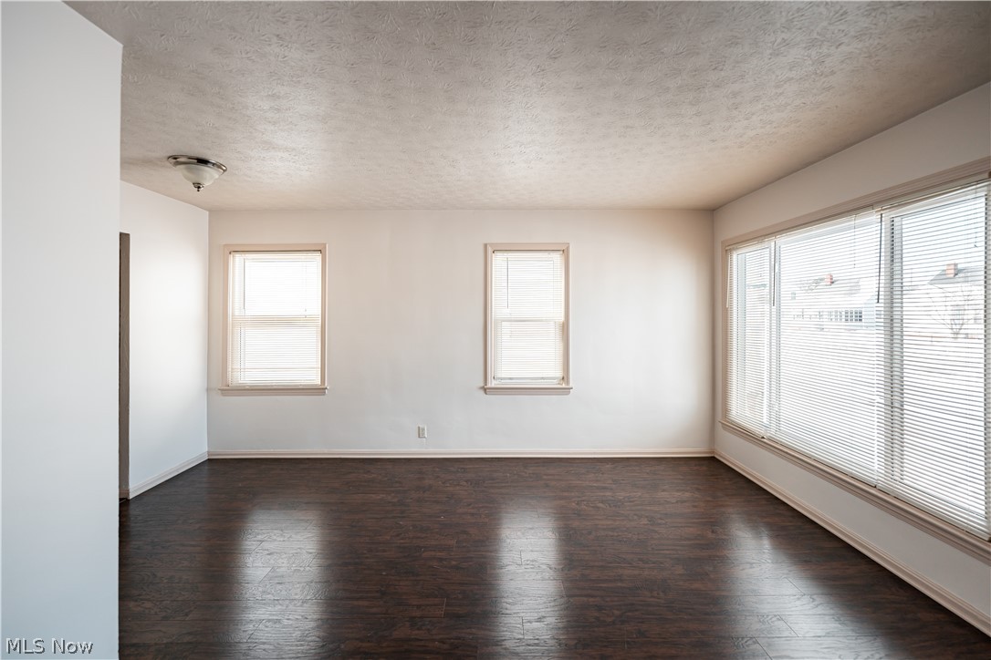 Klein Lampl Cos Dartmoor - Residential