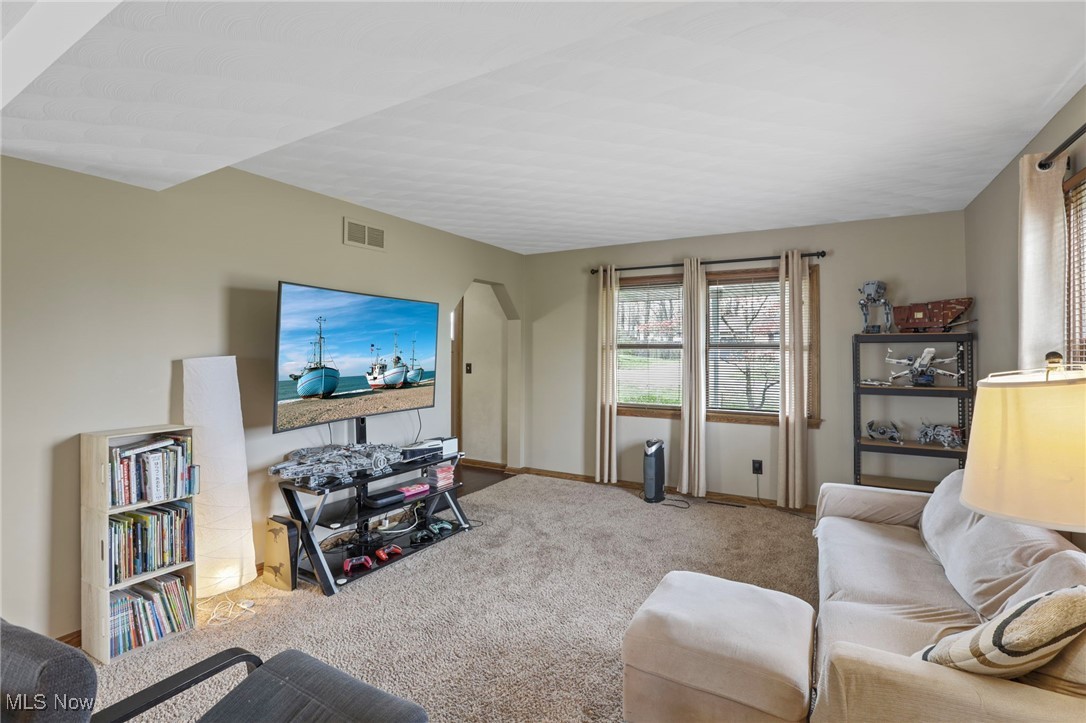 5504 Airwood Drive, Zanesville, Ohio image 6