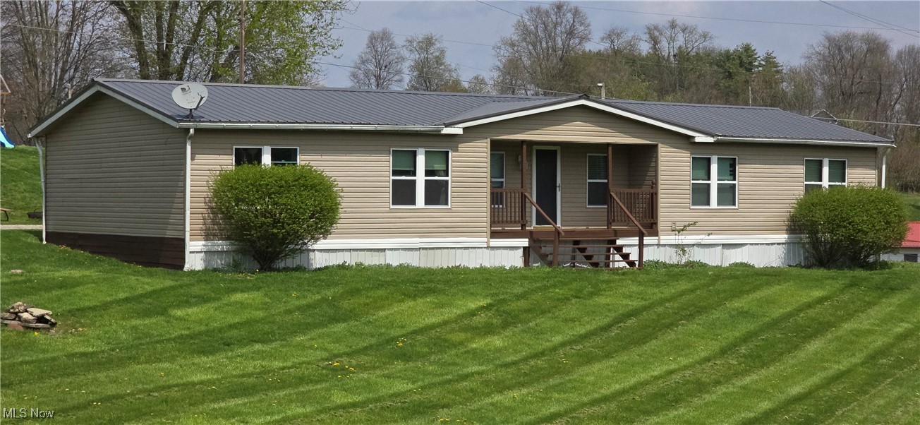 570 Timber Run Road, Zanesville, Ohio image 1