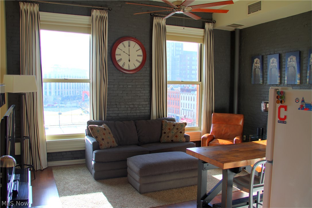 Grand Ave Condo - Residential