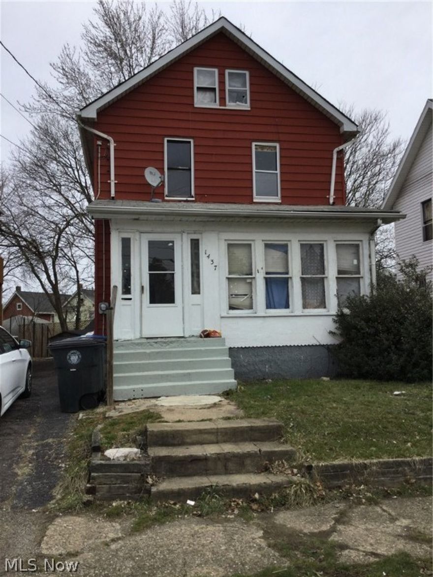 Investors special being sold as is.  Quiet neighborhood to live in or use as a rental. . Seller will Not pay for inspections or repairs. Buyer is responsible for due diligence inquiry of all property information.  Electric panels and furnace have been replaced within the last ten years. All cash offers will be considered. Closing is with Clear Title Solutions or buyer will pay 100% of closing.