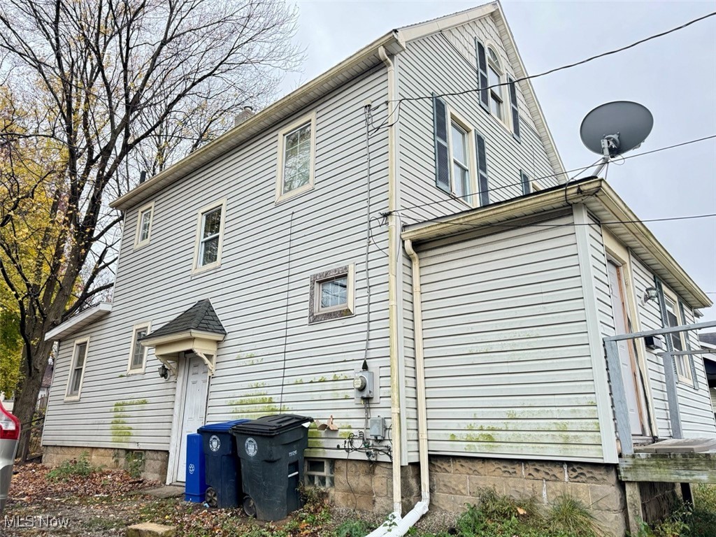 555 Lumiere Street, Akron, Ohio image 2