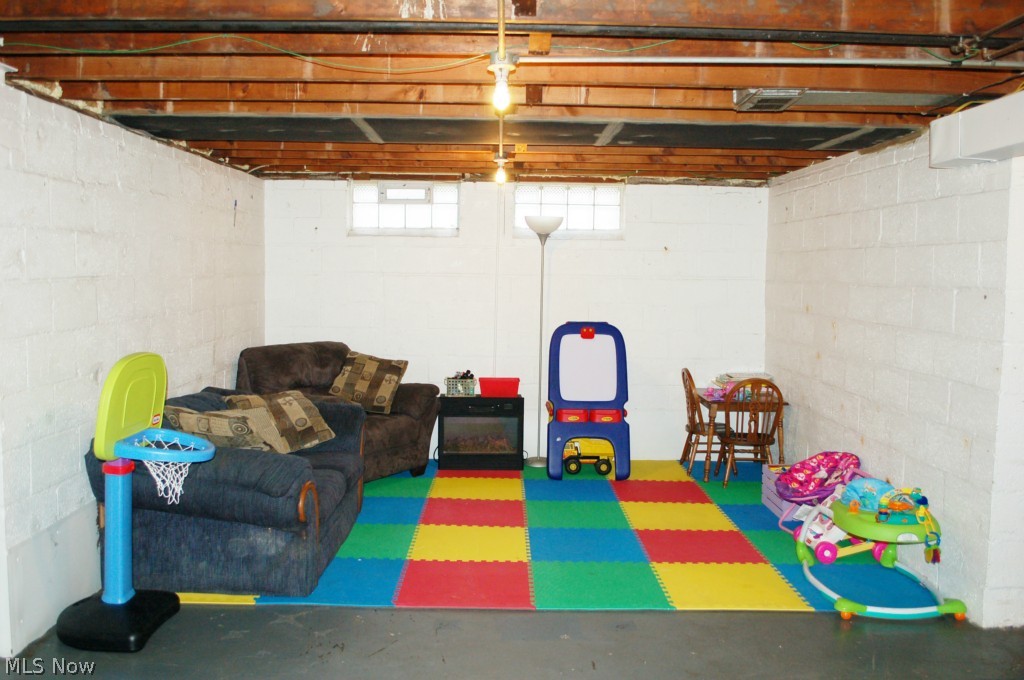 Ridgewood 03 - Residential