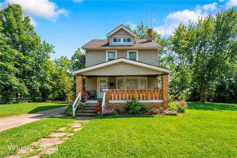 Photo of 1742 Wayside Road, Cleveland, OH 44112 (MLS # 5198061)