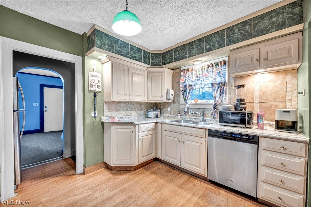 Pointer - Residential