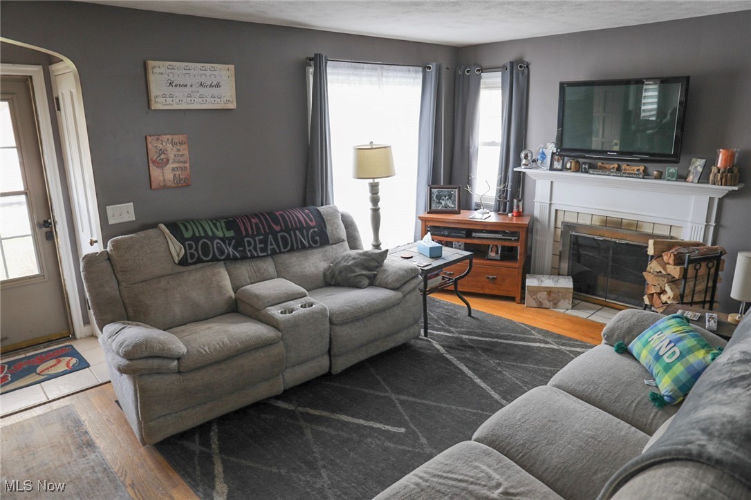 708 33rd Street, Canton, Ohio image 3