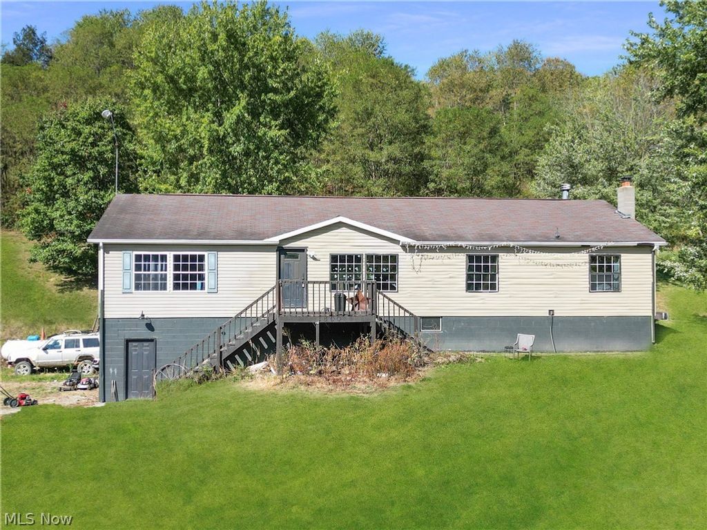 Photo of 91800 Irish Creek Road, Jewett, OH 43986 (MLS # 5191568)