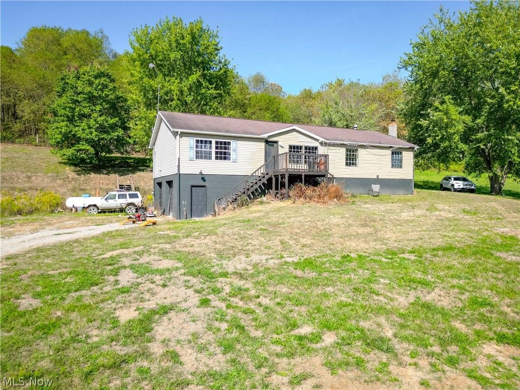 Photo of 91800 Irish Creek Road, Jewett, OH 43986 (MLS # 5191568)