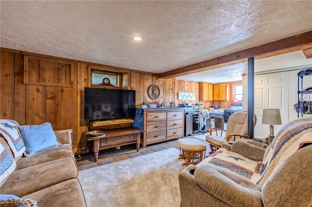 15491 Gar Highway, Montville, Ohio image 37