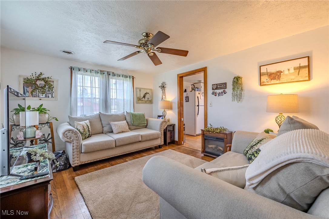 15491 Gar Highway, Montville, Ohio image 29