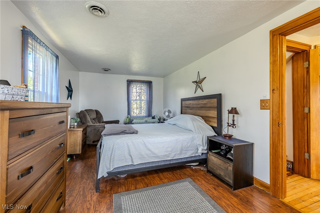 15491 Gar Highway, Montville, Ohio image 32