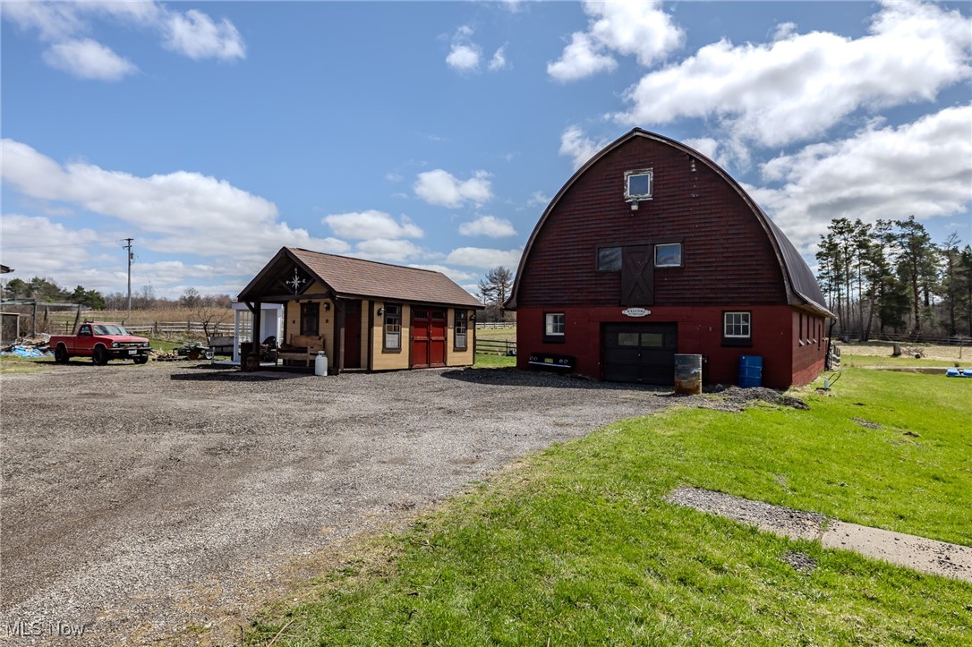 15491 Gar Highway, Montville, Ohio image 8