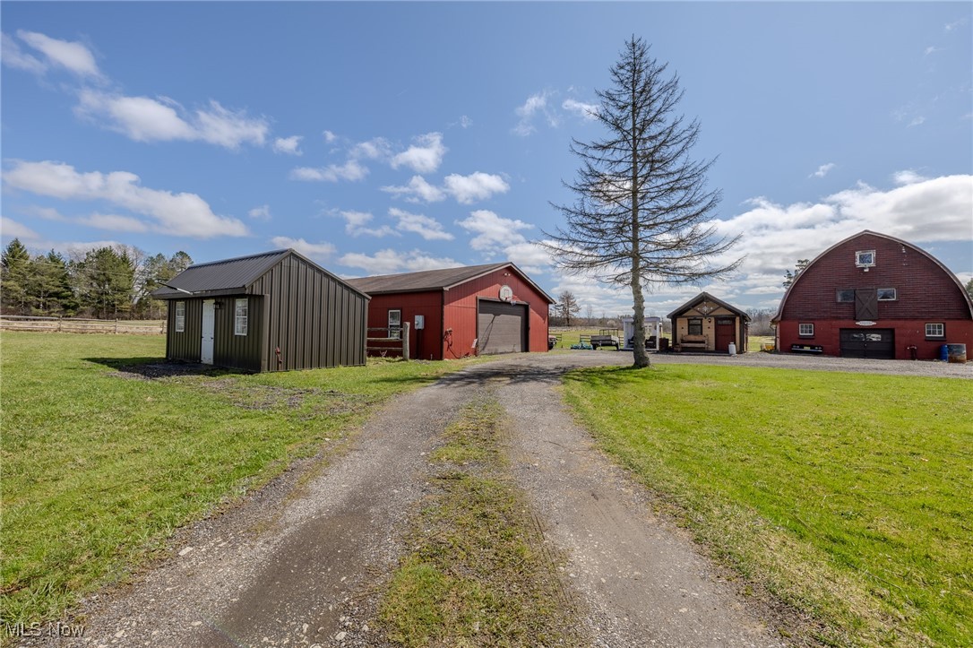 15491 Gar Highway, Montville, Ohio image 11