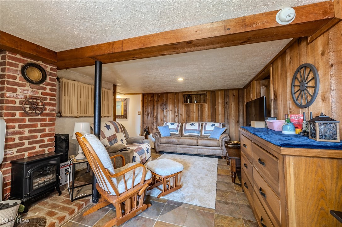 15491 Gar Highway, Montville, Ohio image 36