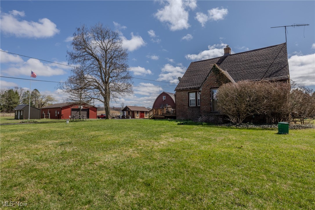 15491 Gar Highway, Montville, Ohio image 1