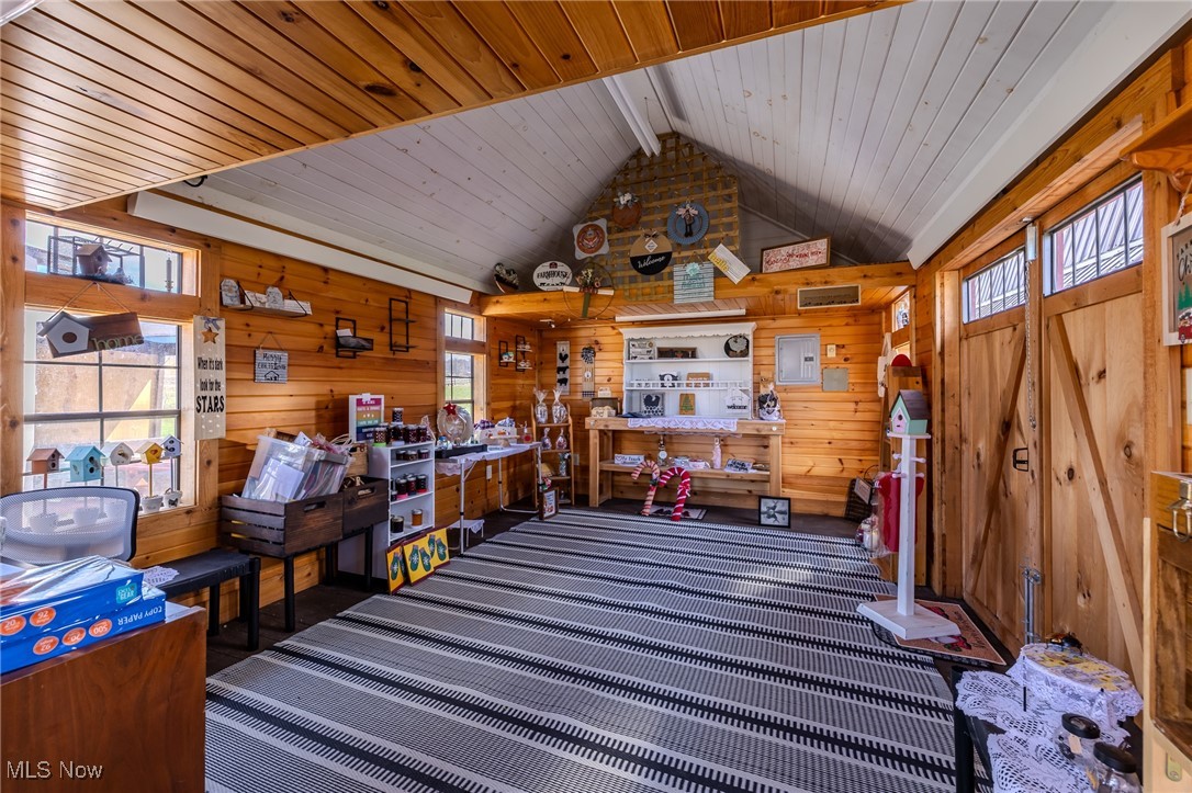 15491 Gar Highway, Montville, Ohio image 17