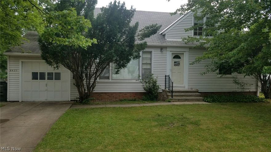 All new appliances, new central air and furnace, remodeled kitchen and
bath. Very nice semi finished basement with bar. Nice quiet street close to the south euclid police station.
Was under contract, unfortunately it was an FHA deal and being honest the expectations for a 1950's
house being absolutely perfect is absurd. We tried, went above and beyond...spent 40 days trying to work
out the deal. Just didnt work out. Now we are 100% selling it "As-IS" NO CONTINGENCIES Part of that deal
included putting down special flooring in the living room and dining room. we have not installed anything
there yet. if a buyer wants it, we will give a $2,000 flooring allowance so they can pick out the
carpet/flooring of their choice. or we can and may at any time just have carpet installed since it would look
better with it in place. You really need to see this house, it wont last long