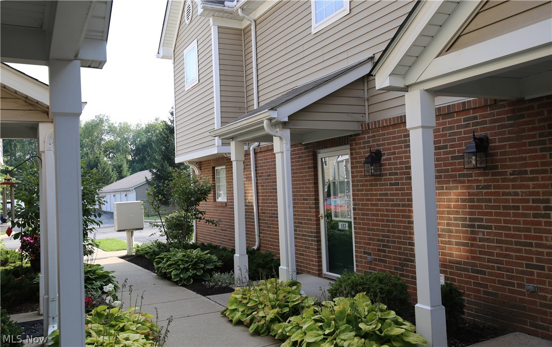 Lenox Village Condo Ph 02 - Residential