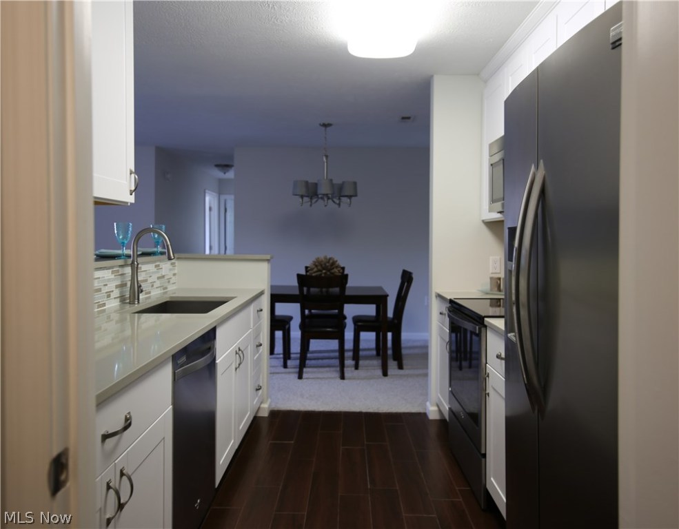 Lenox Village Condo Ph 02 - Residential