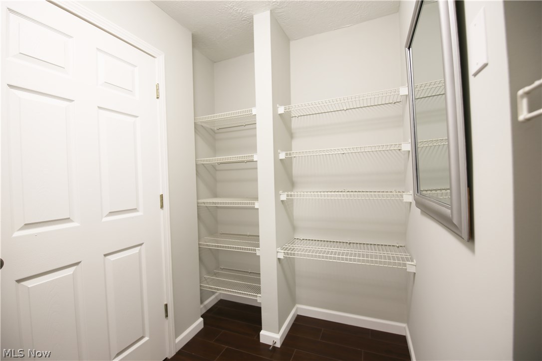 Lenox Village Condo Ph 02 - Residential