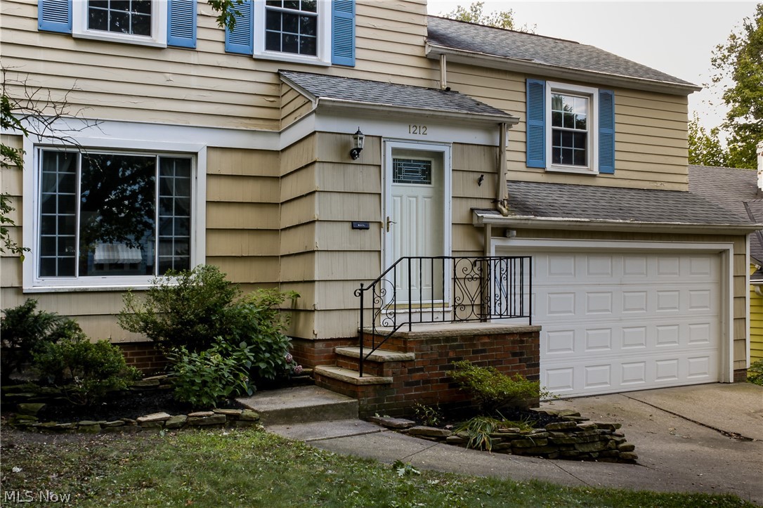 Cleveland Heights Blvd - Residential