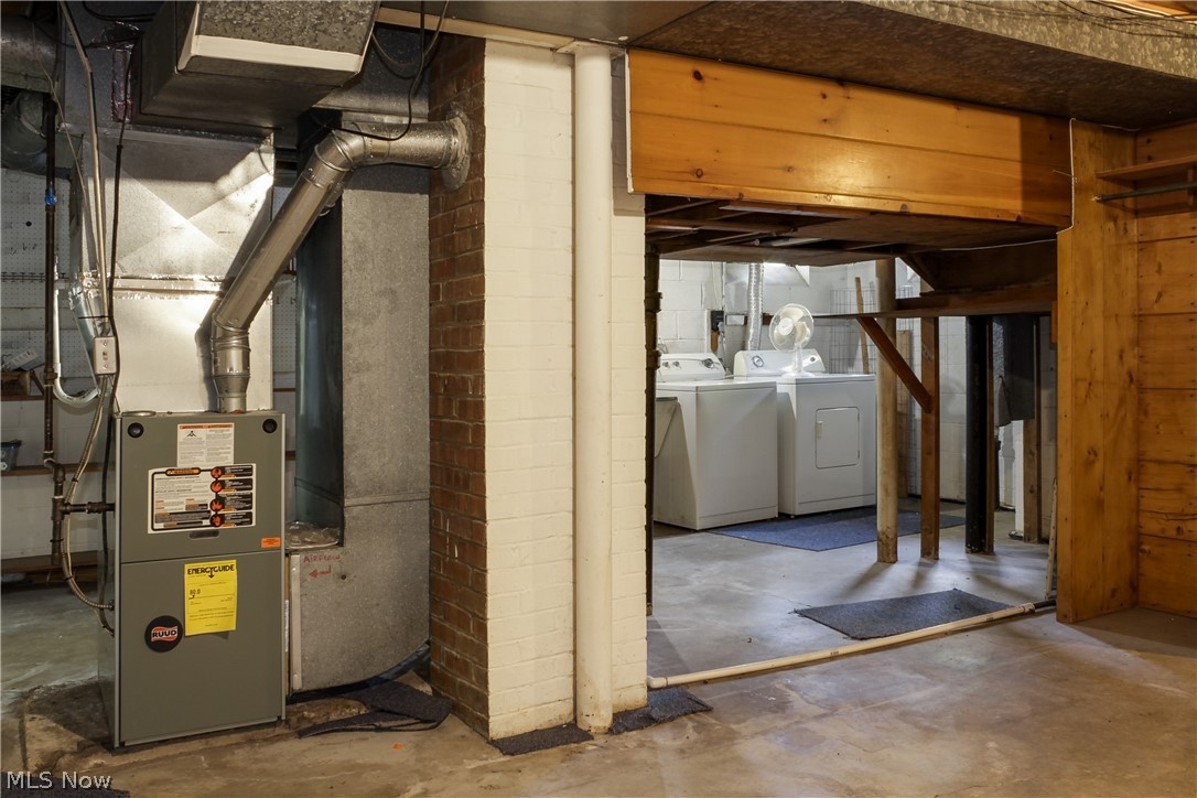 Cleveland Heights Blvd - Residential