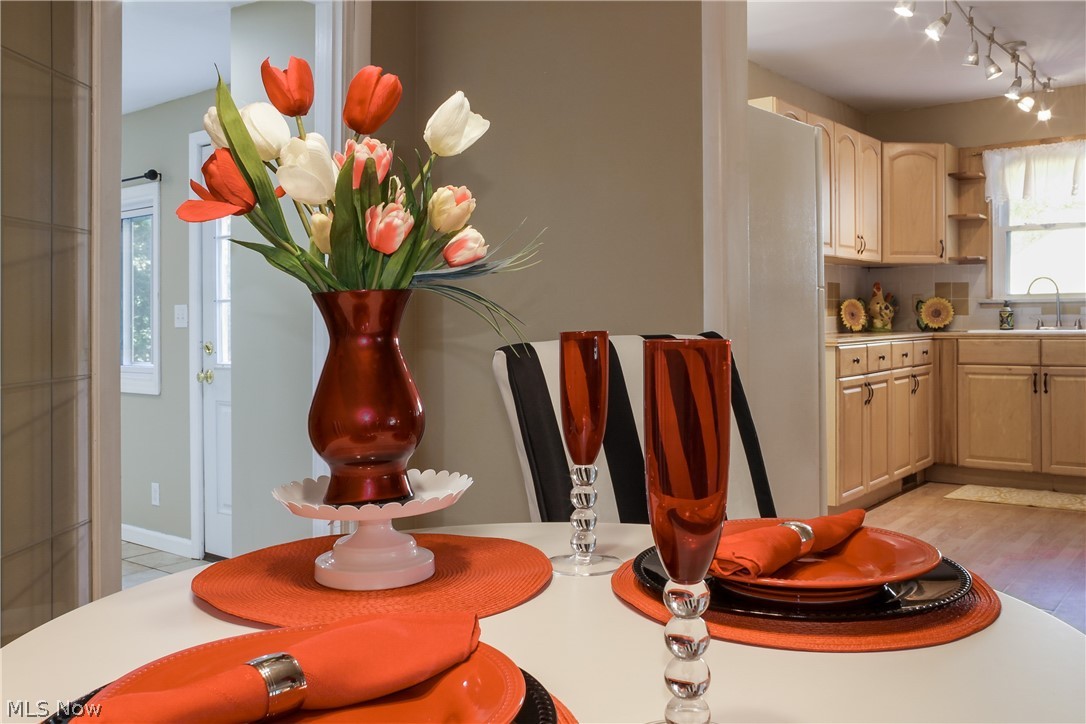 Cleveland Heights Blvd - Residential