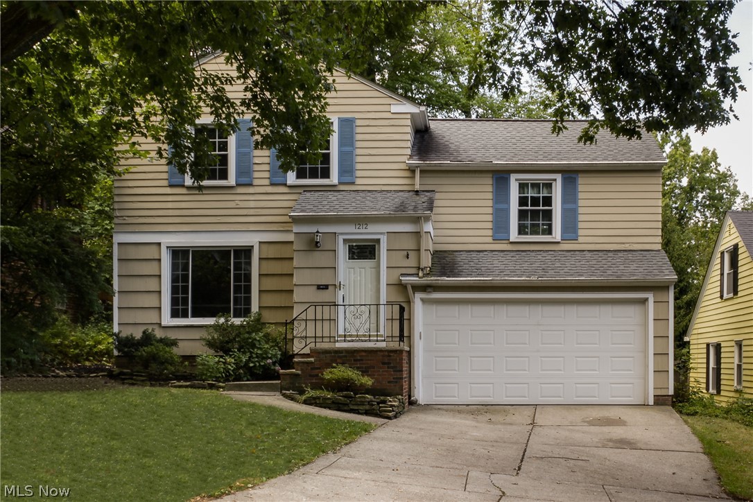 Cleveland Heights Blvd - Residential