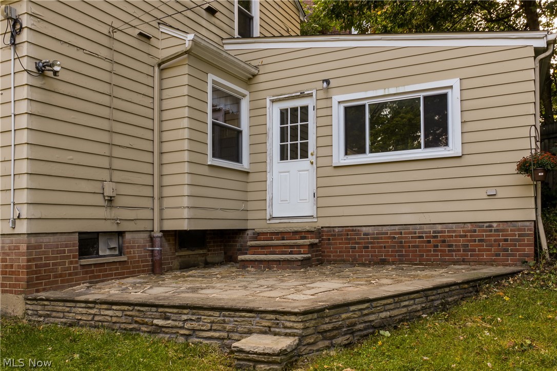 Cleveland Heights Blvd - Residential