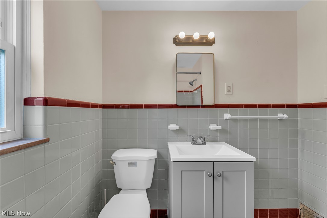 Knickerbocker Land Companys B - Residential Income