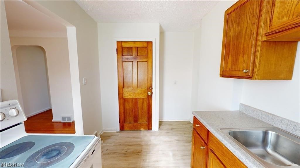 Knickerbocker Land Companys B - Residential Income