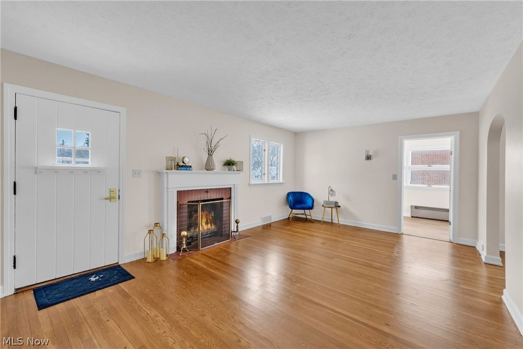 Photo of 414 32nd Street NW, Canton, OH 44709 (MLS # 5188105)