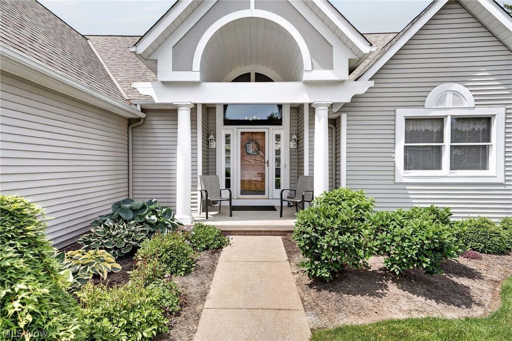 Photo of 119 Barkwood Drive, Wadsworth, OH 44281 (MLS # 5215644)