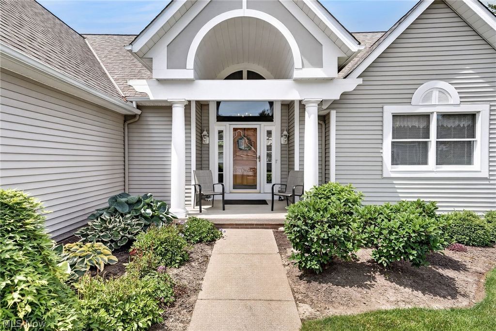 Photo of 119 Barkwood Drive, Wadsworth, OH 44281 (MLS # 5215644)