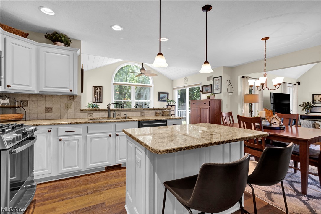 Vineyards/Old Mill - Residential