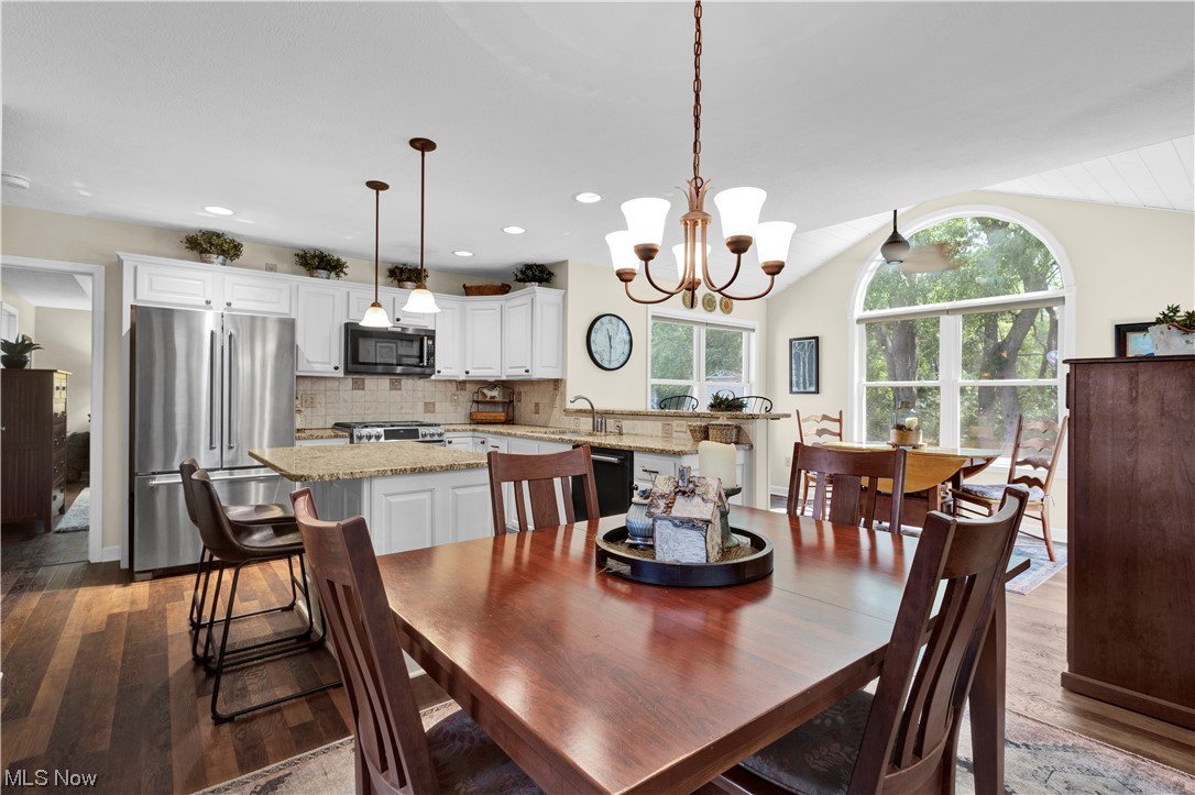 Vineyards/Old Mill - Residential