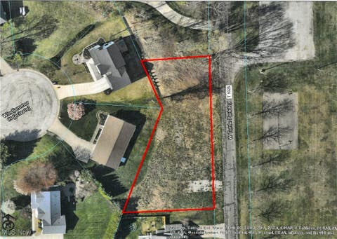 Photo for W Tuttle Park Rd